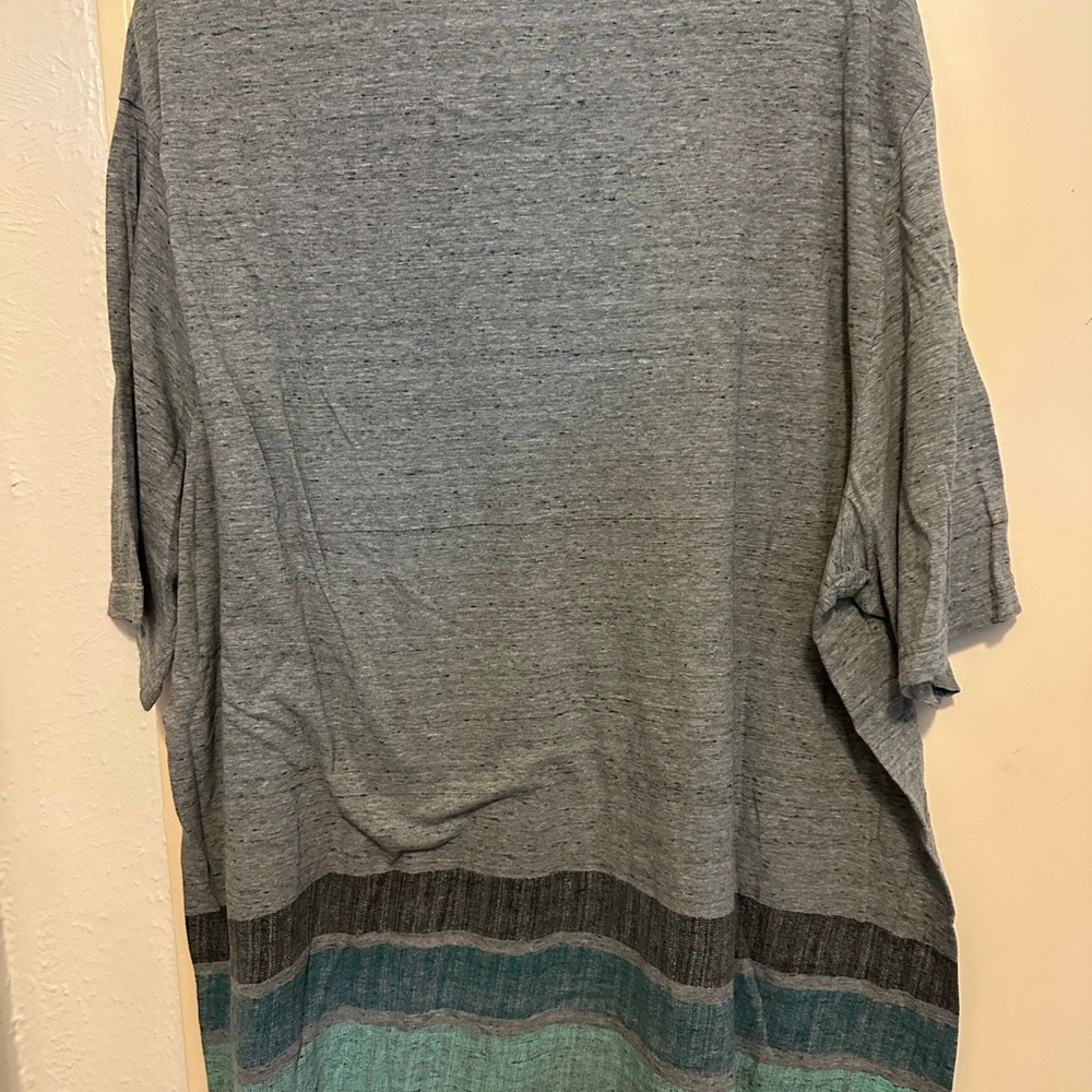Gray and Teal Men's Short Sleeve Tee
